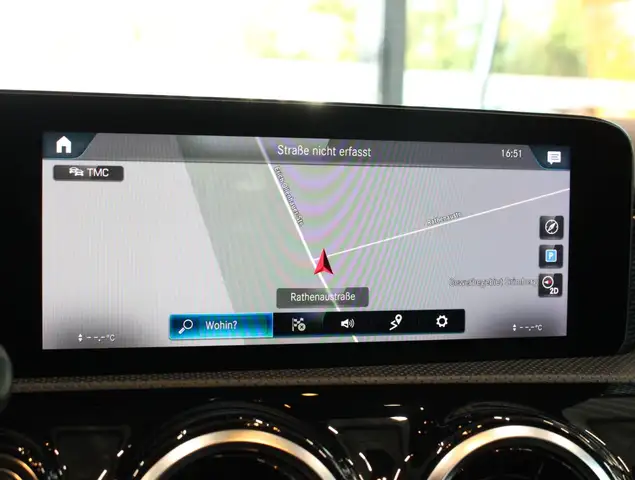 Mercedes-Benz A view 15