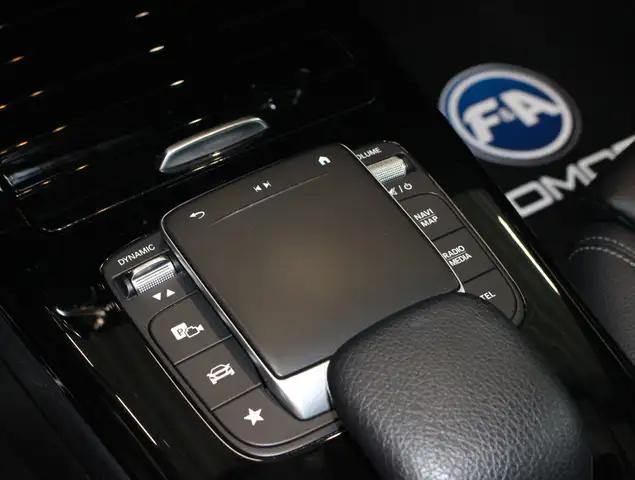 Mercedes-Benz A view 13