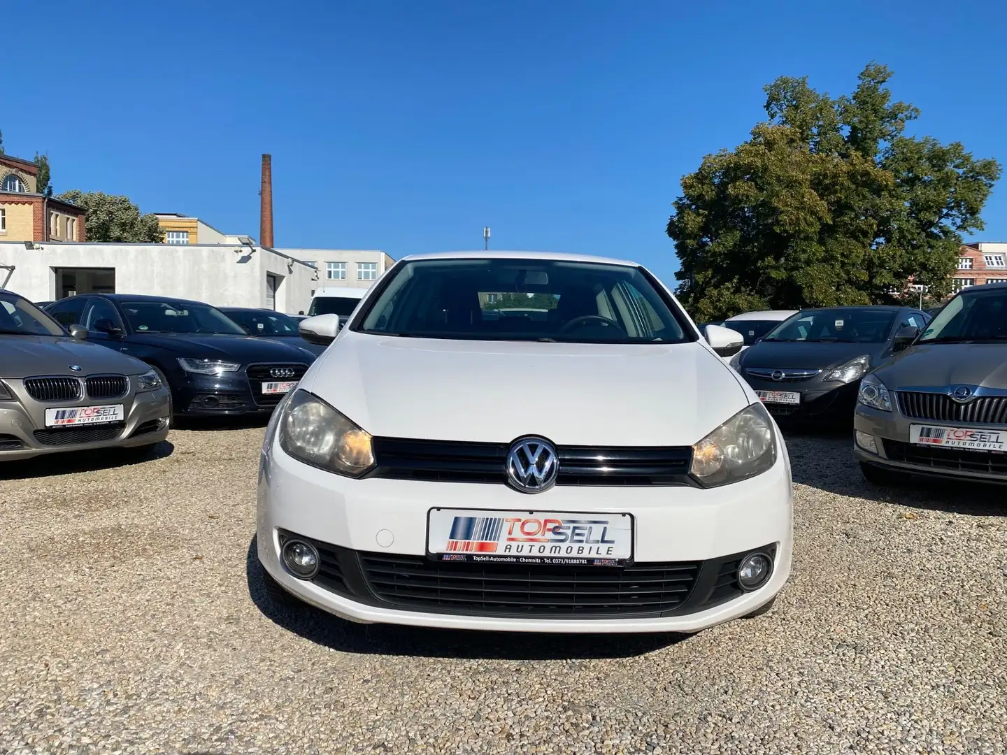 Volkswagen Golf 6 1.6 Trendline 1.Hand Euro5 Climatic Blanc - 2