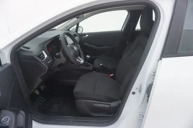Renault Clio view 10
