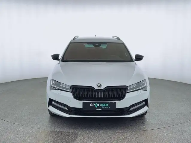 Skoda Superb view 2