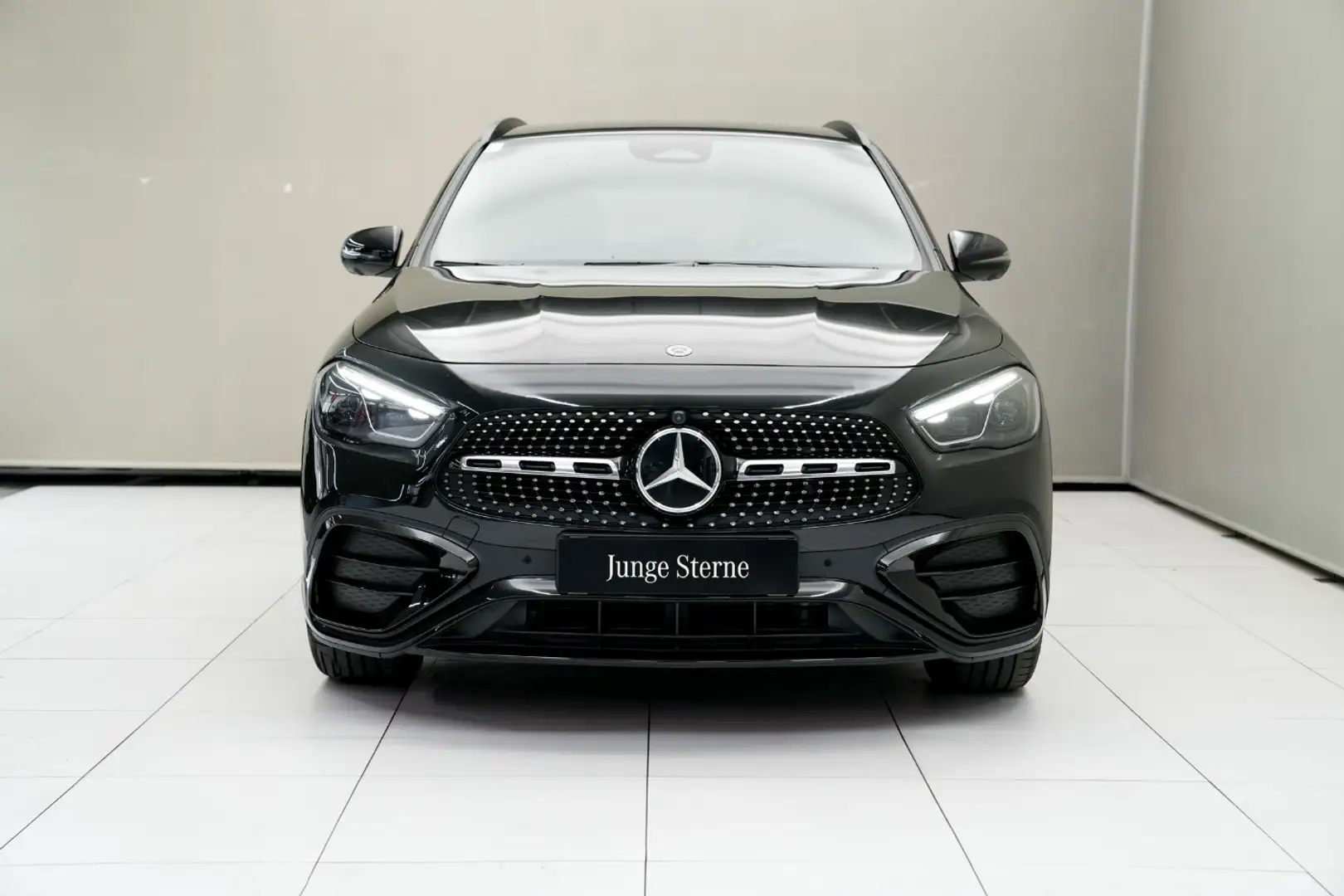 Mercedes-Benz GLA 200 d 4MATIC Österreich-Edition W-Paket Navi Schwarz - 2