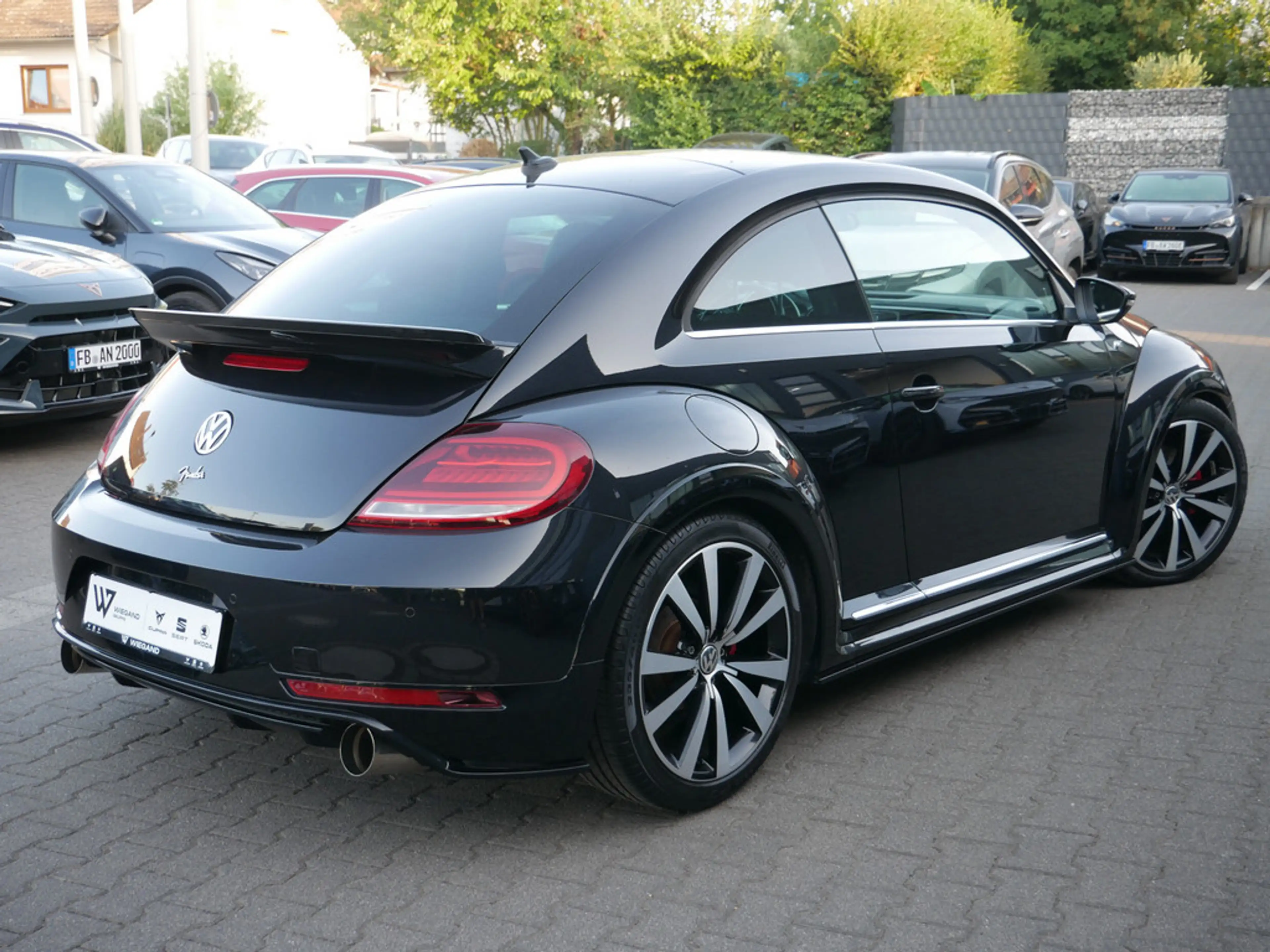 Volkswagen Beetle 2.0 TSI BMT Exclusive R-Line FENDER — photo 3