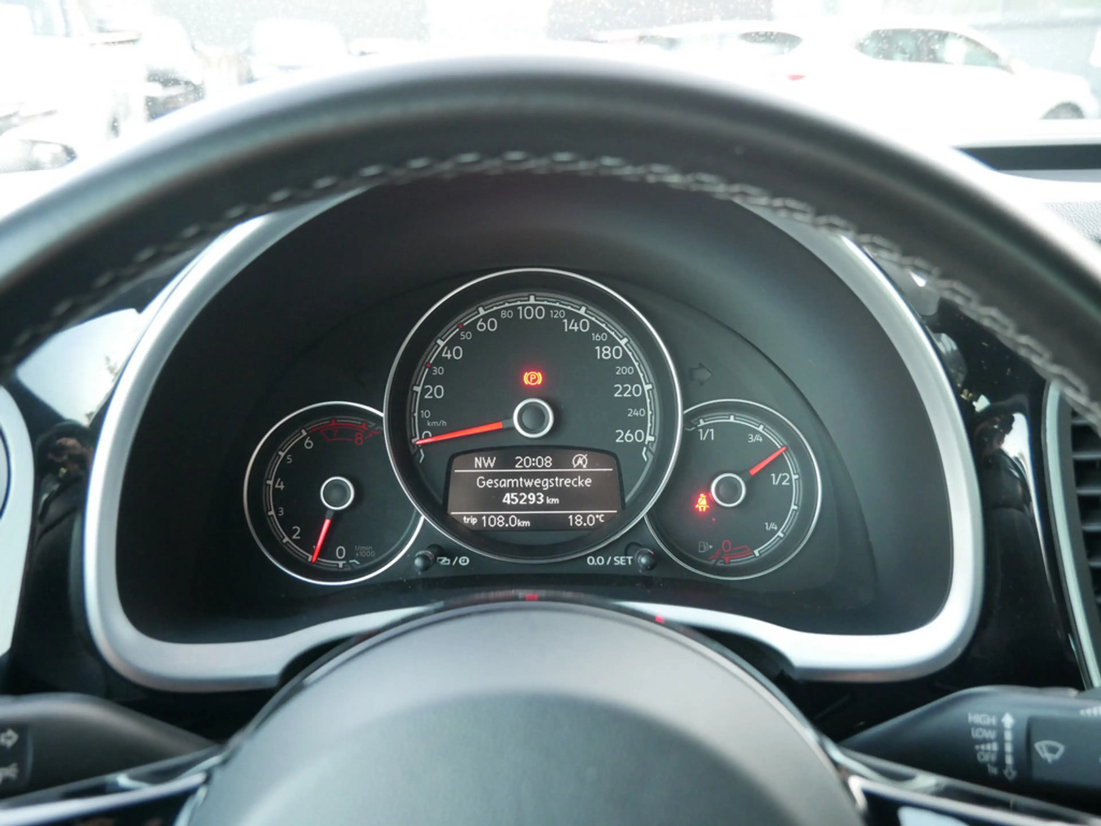 Volkswagen Beetle 2.0 TSI BMT Exclusive R-Line FENDER — photo 13