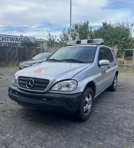 Mercedes-Benz ML 270 CDI *ANHÄNGERKUPPLUNG*SHZ*PDC*