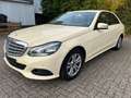 Mercedes-Benz E 220 MOTOR LÄUFT UNRUHIG Beige - thumbnail 2
