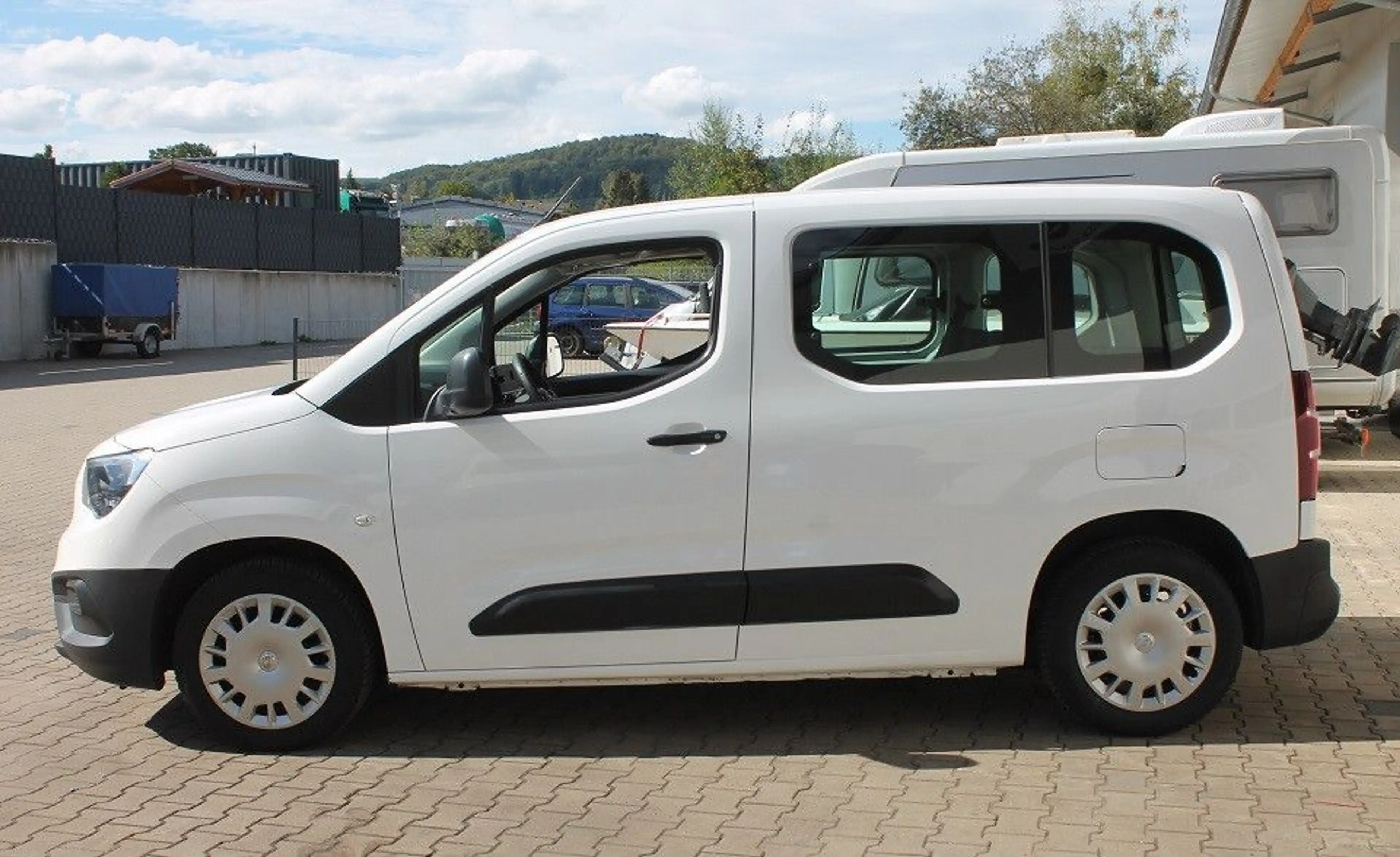 Opel Combo Life Combo Tüv neu,S-Heft gepfl ,gt. Zustand,Finanz — photo 8