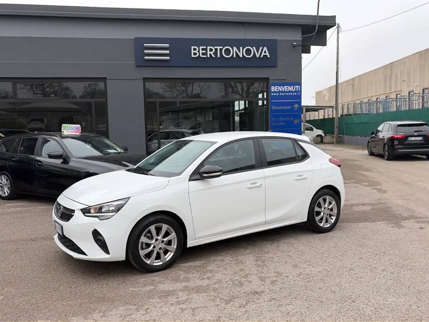 Opel Corsa Corsa 1.5 D 100 CV Edition Weiß - 1