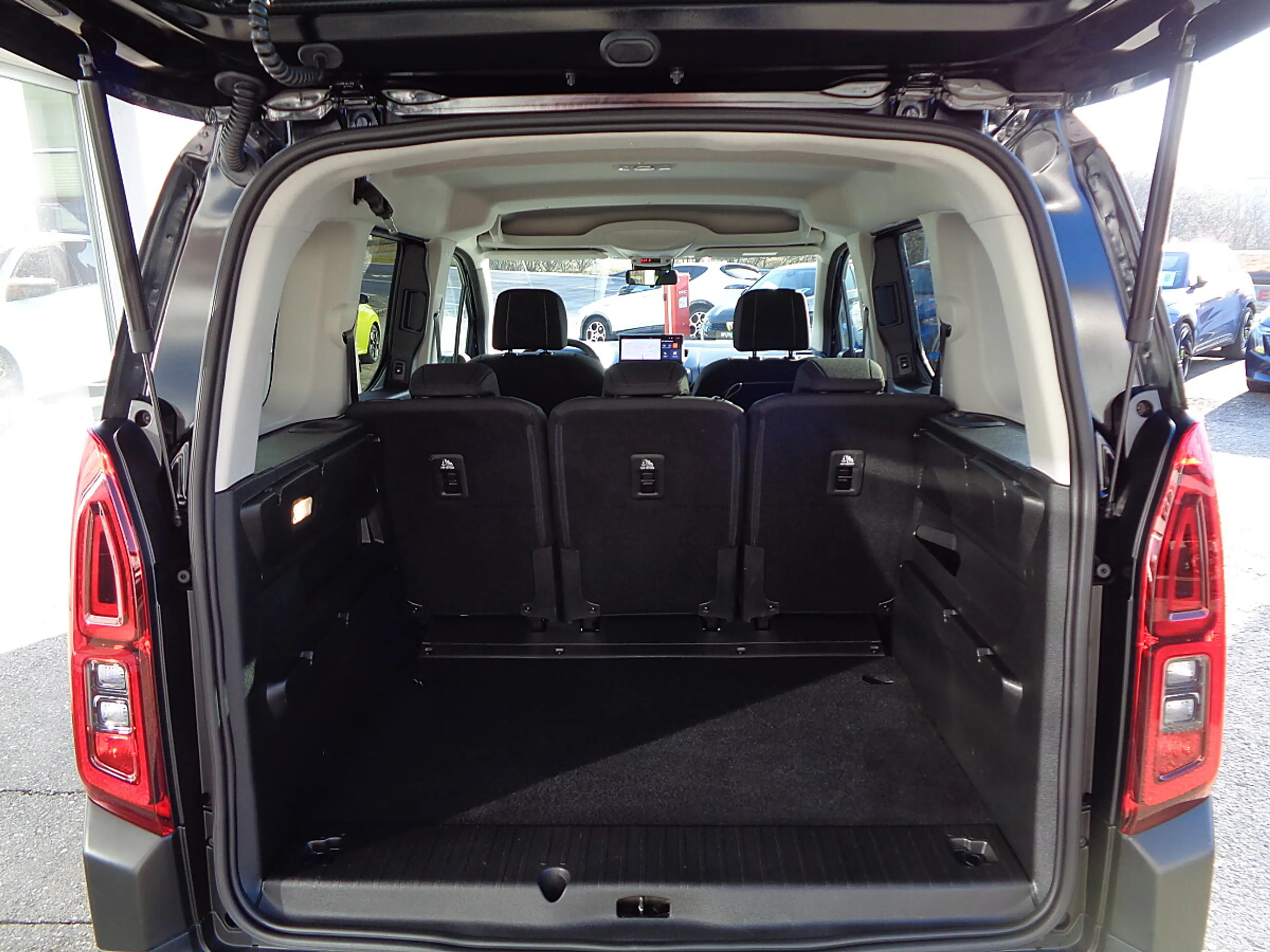 Fiat Doblo M Diesel 130 AUTOMATIK DIESEL S&S — photo 15