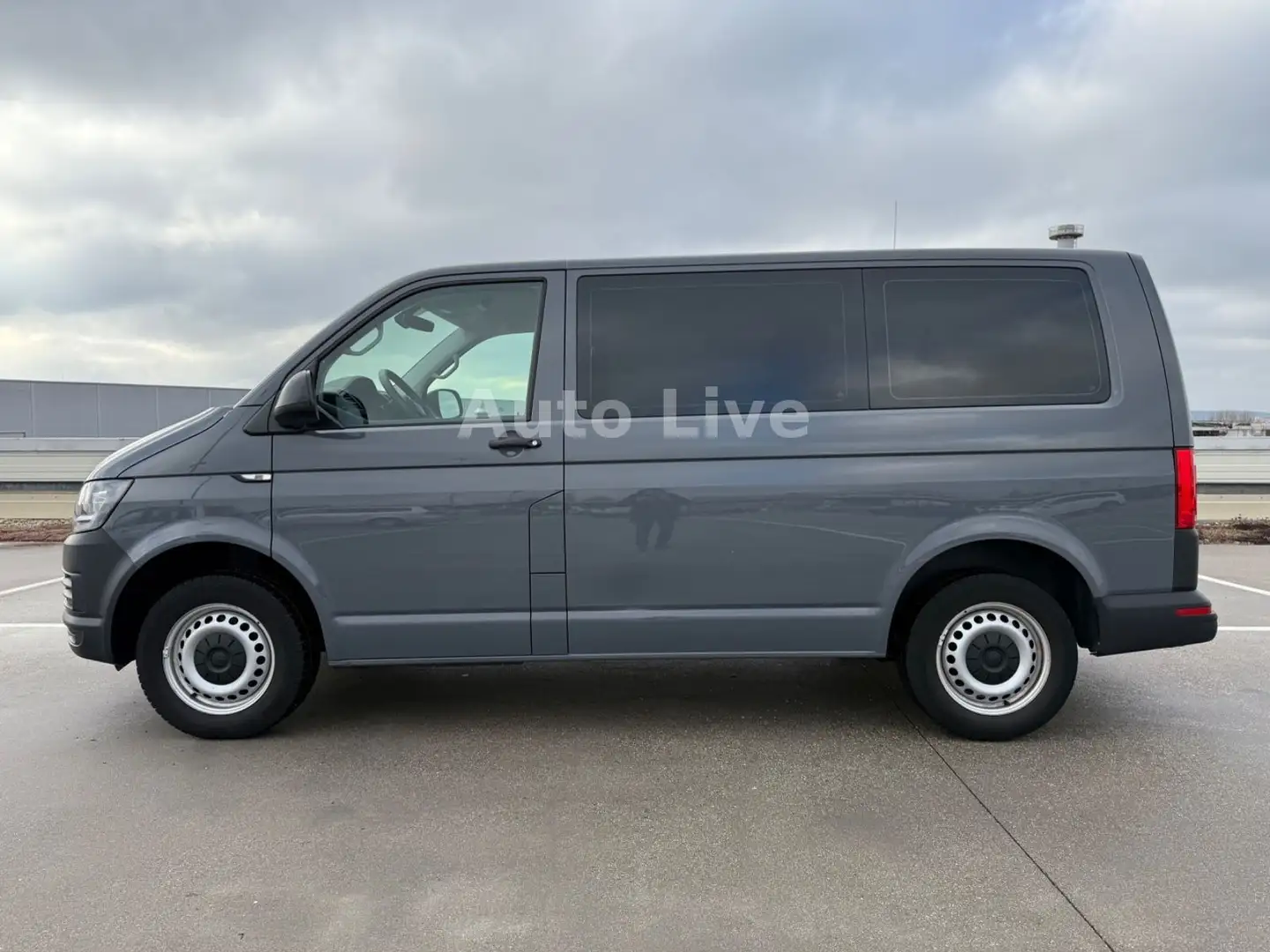 Volkswagen T6 Transporter 2,0TDI *9-SITZ*KLIMA*PDC* Gris - 2
