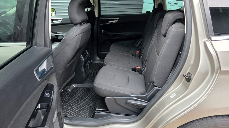 Ford S-Max 2.0 TDCi Titanium LED NAVI — photo 17