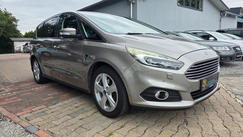 Ford S-Max 2.0 TDCi Titanium LED NAVI — photo 2