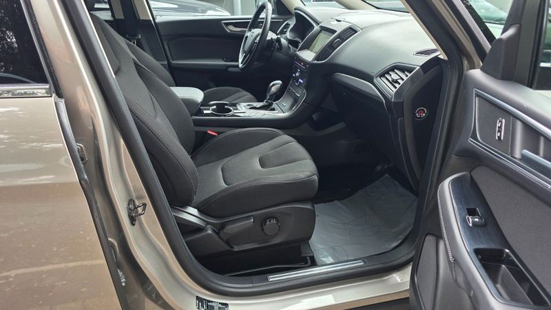 Ford S-Max 2.0 TDCi Titanium LED NAVI — photo 10