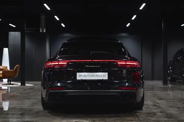 Porsche Panamera view 6