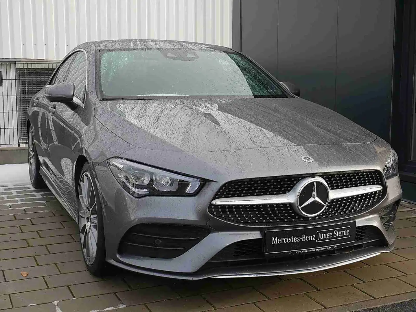 Mercedes-Benz CLA 200 d Coupé+AMG+Soundsystem+360°KAM+LED+DAB+ Grau - 2
