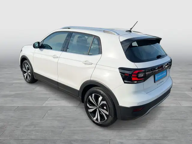 Volkswagen T-Cross view 3