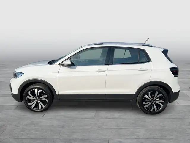Volkswagen T-Cross view 2