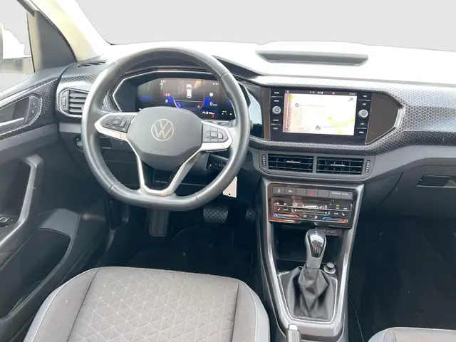 Volkswagen T-Cross view 11