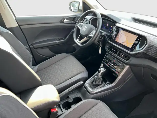 Volkswagen T-Cross view 15