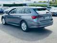 Skoda Octavia COMBI Ambition 2.0 TDI 116cv DSG7 + Camera de Recul + Sieges AV Chauffant + Roue Secours Gris - thumbnail 4