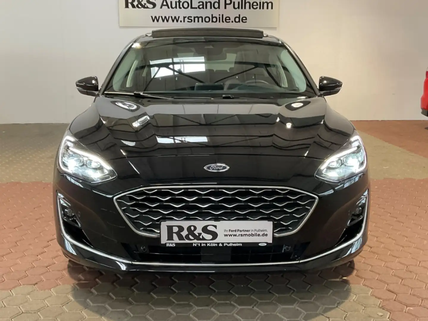 Ford Focus Vignale MHEV+LED+Pano+Head-UP+Key-Free Schwarz - 2