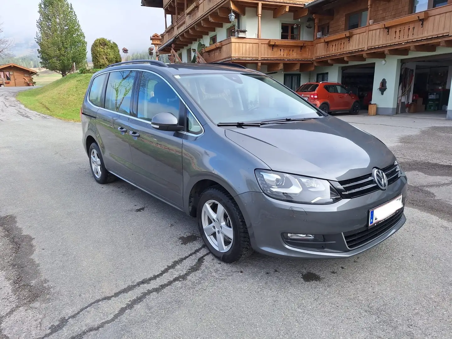 Volkswagen Sharan Business BMT SCR 2,0 TDI 4Motion - 1