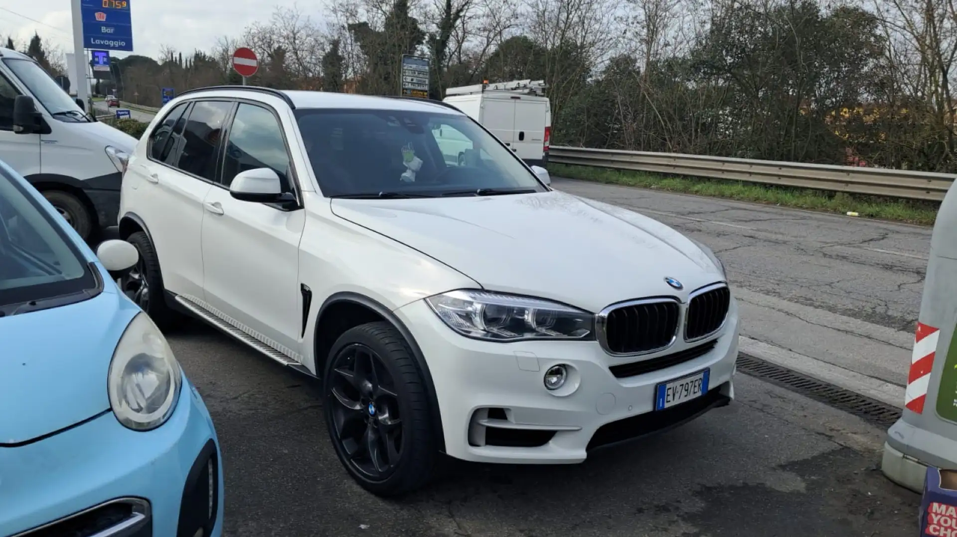 BMW X5 sdrive25d Business 218cv auto - 1