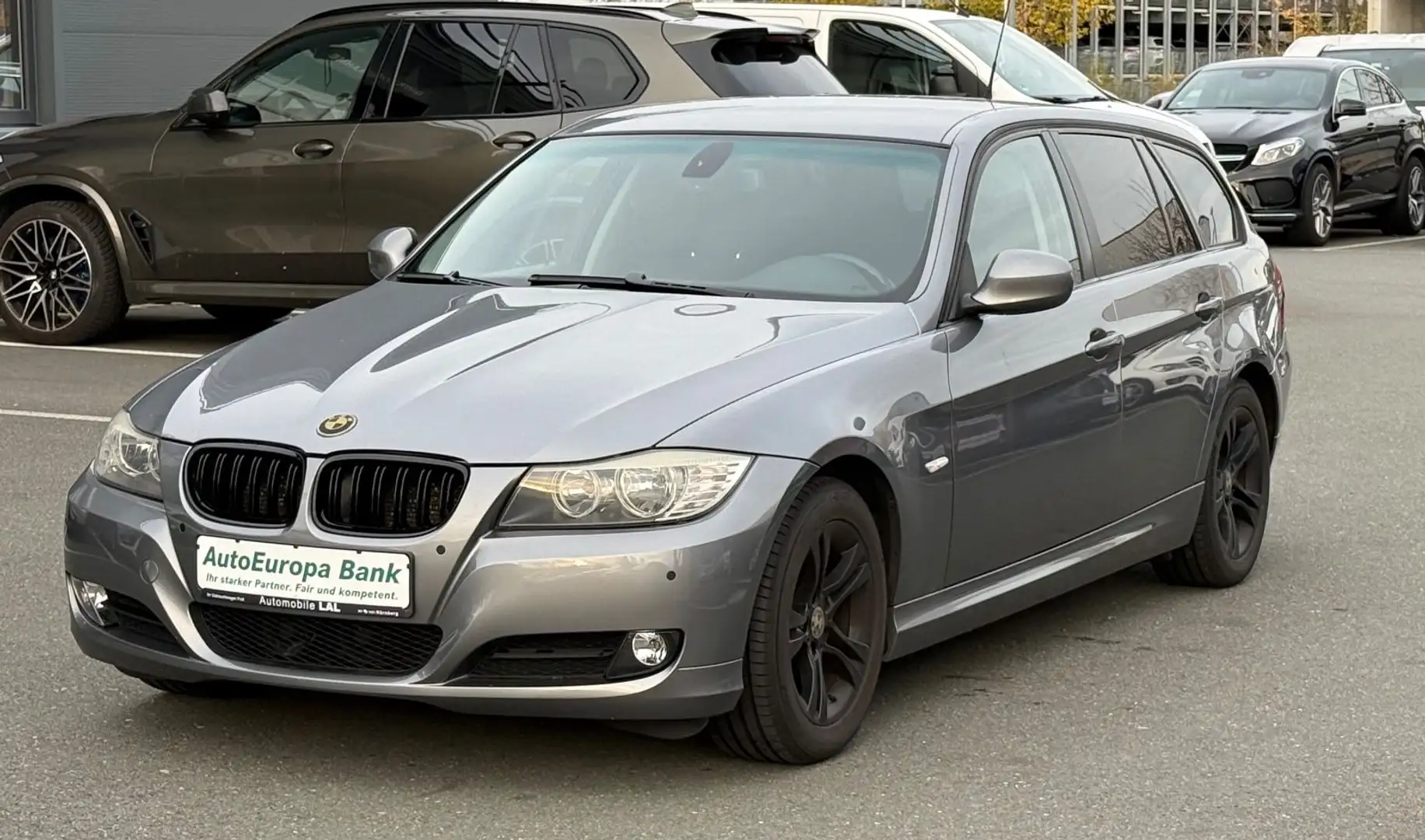 BMW 318 i Touring *PDC*Klima* Grau - 1