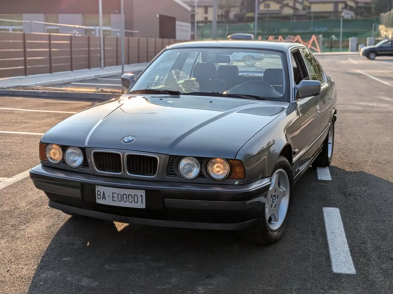 BMW 520i Europa, foto 2