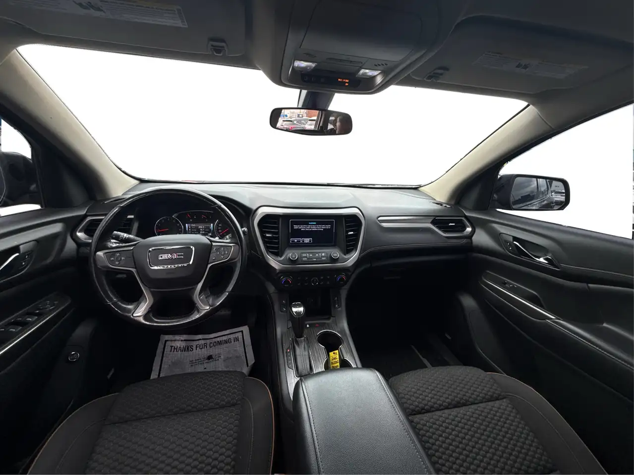 GMC Acadia снимка GMC Acadia