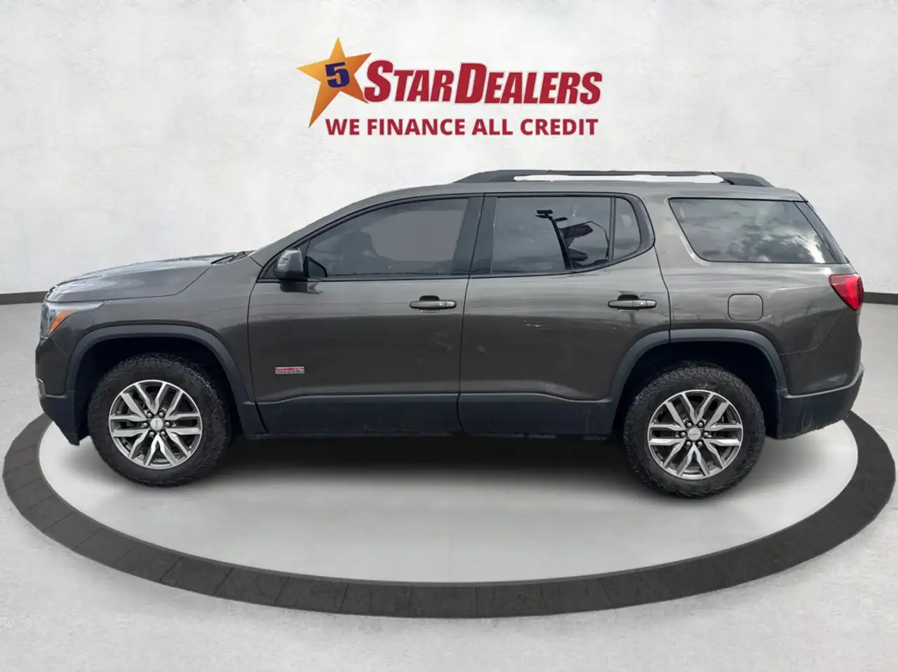GMC Acadia снимка GMC Acadia