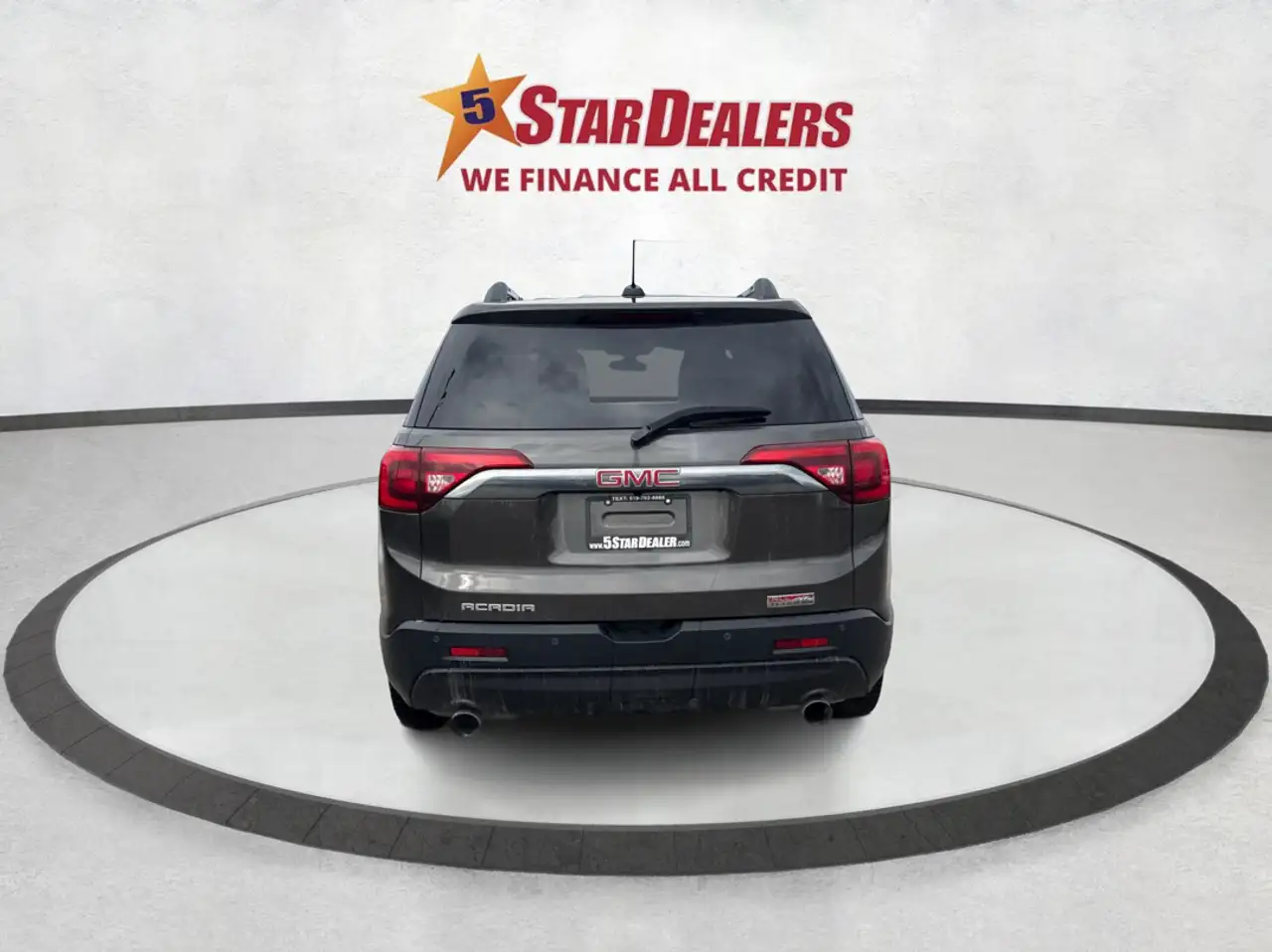 GMC Acadia снимка GMC Acadia