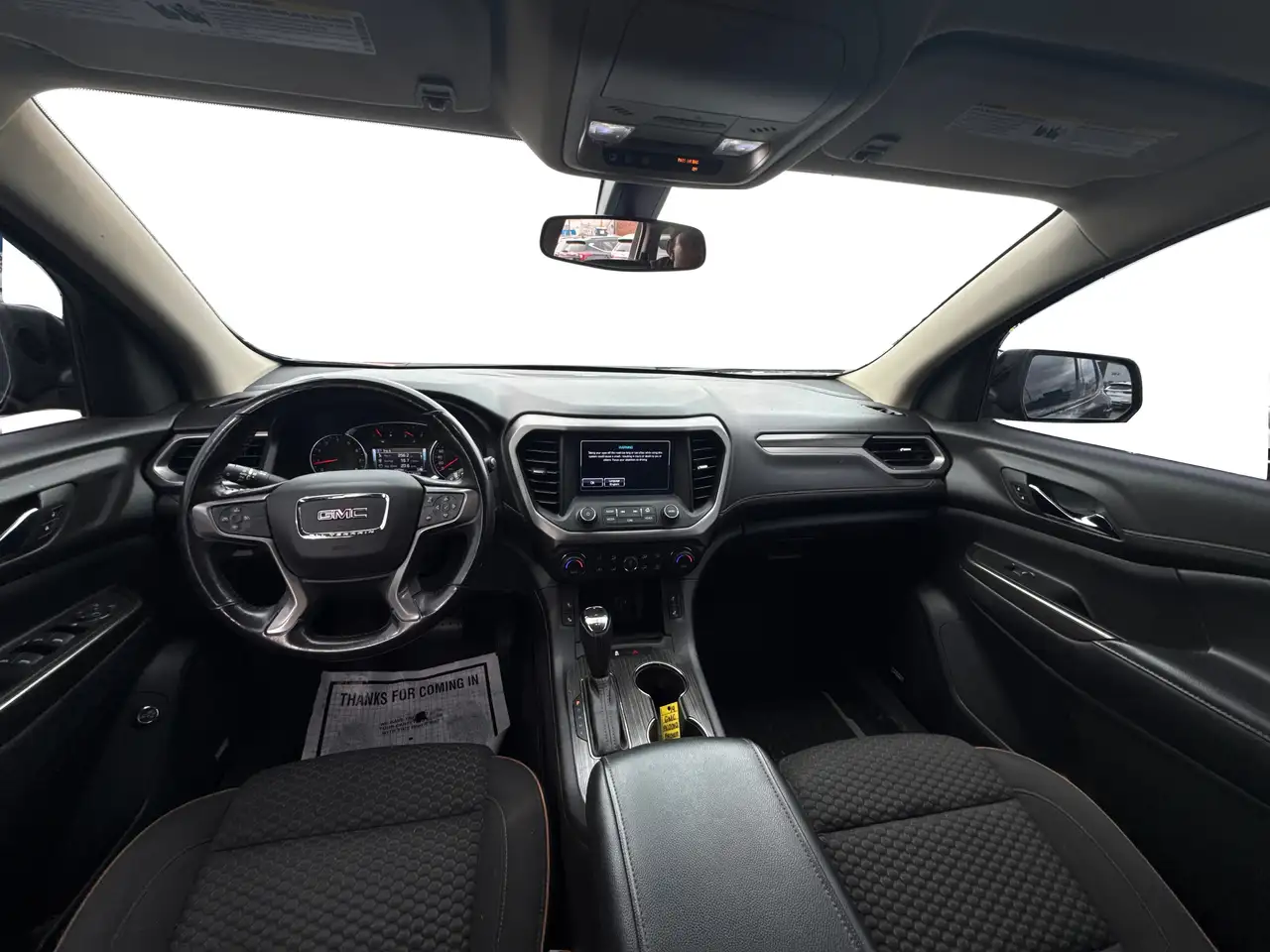 GMC Acadia снимка GMC Acadia
