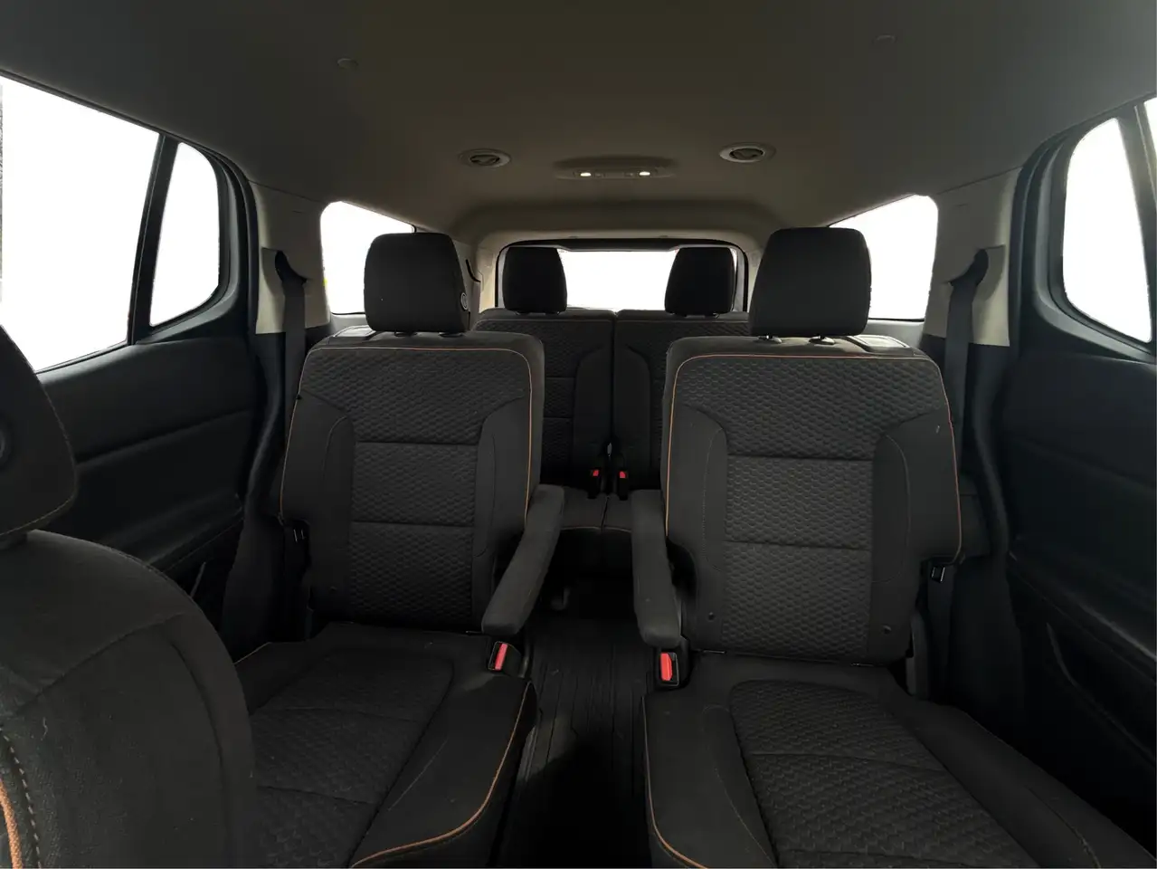GMC Acadia снимка GMC Acadia