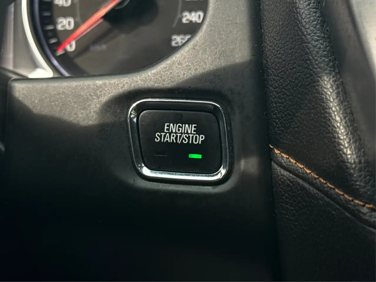 GMC Acadia снимка GMC Acadia
