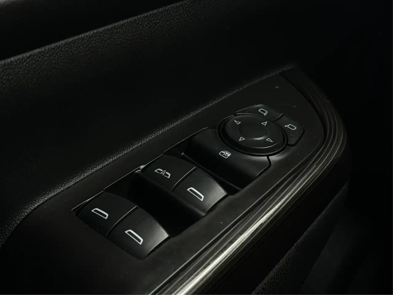 GMC Acadia снимка GMC Acadia