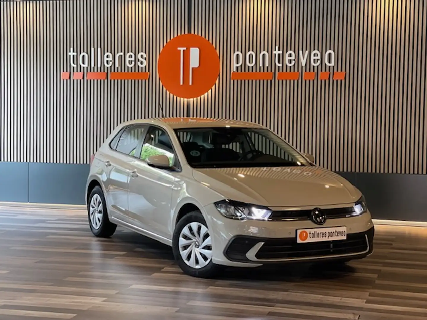 Volkswagen Polo 1.0 TSI 70kW Beige - 1