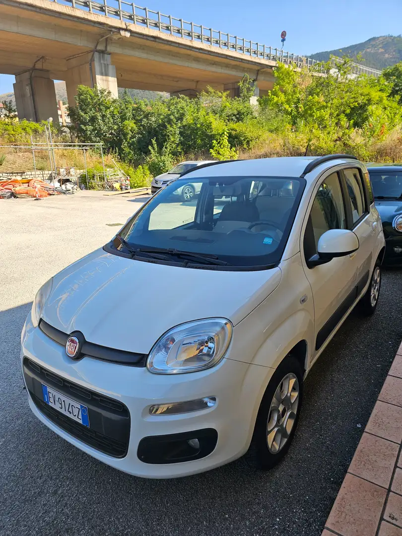Fiat Panda Panda III 2012 0.9 t.air t. Lounge 84cv Blanc - 1