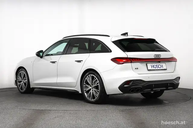 Audi A5 view 3