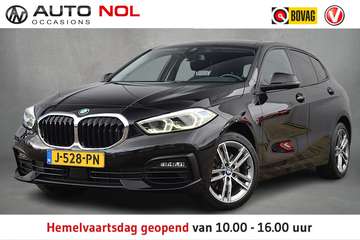 1-serie 118i Executive Edition | Pano | Apple CarP