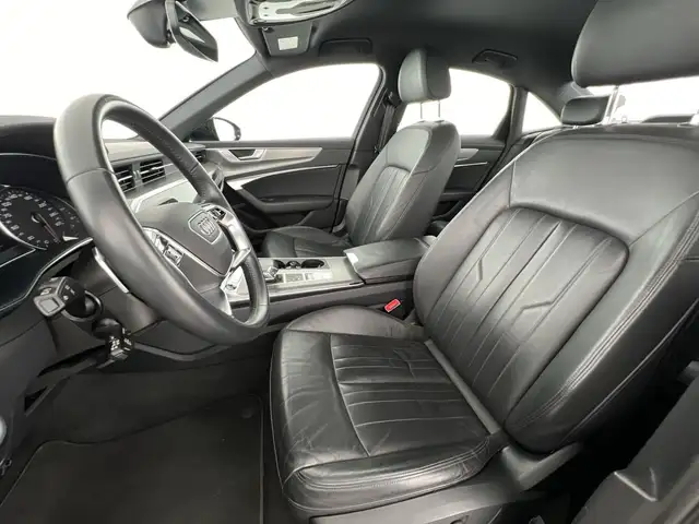 Audi A6 view 7