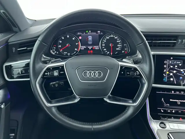 Audi A6 view 16