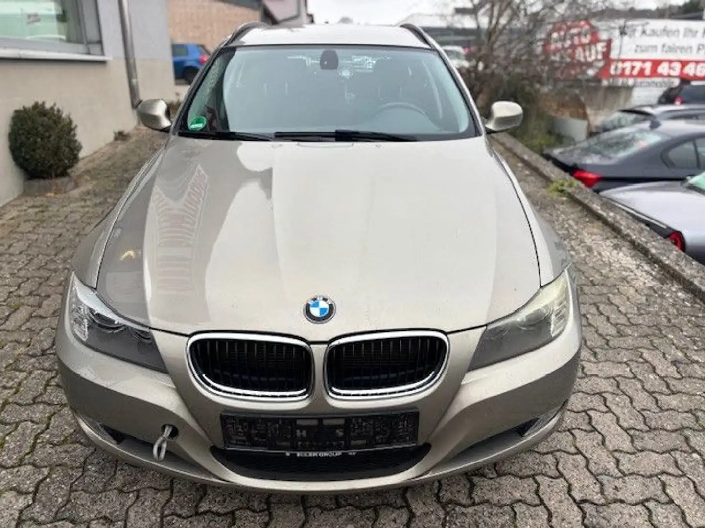 BMW 318 d Touring *Klimaaut.+18"ALU+Tempomat+SHZ+EU5* Beige - 2
