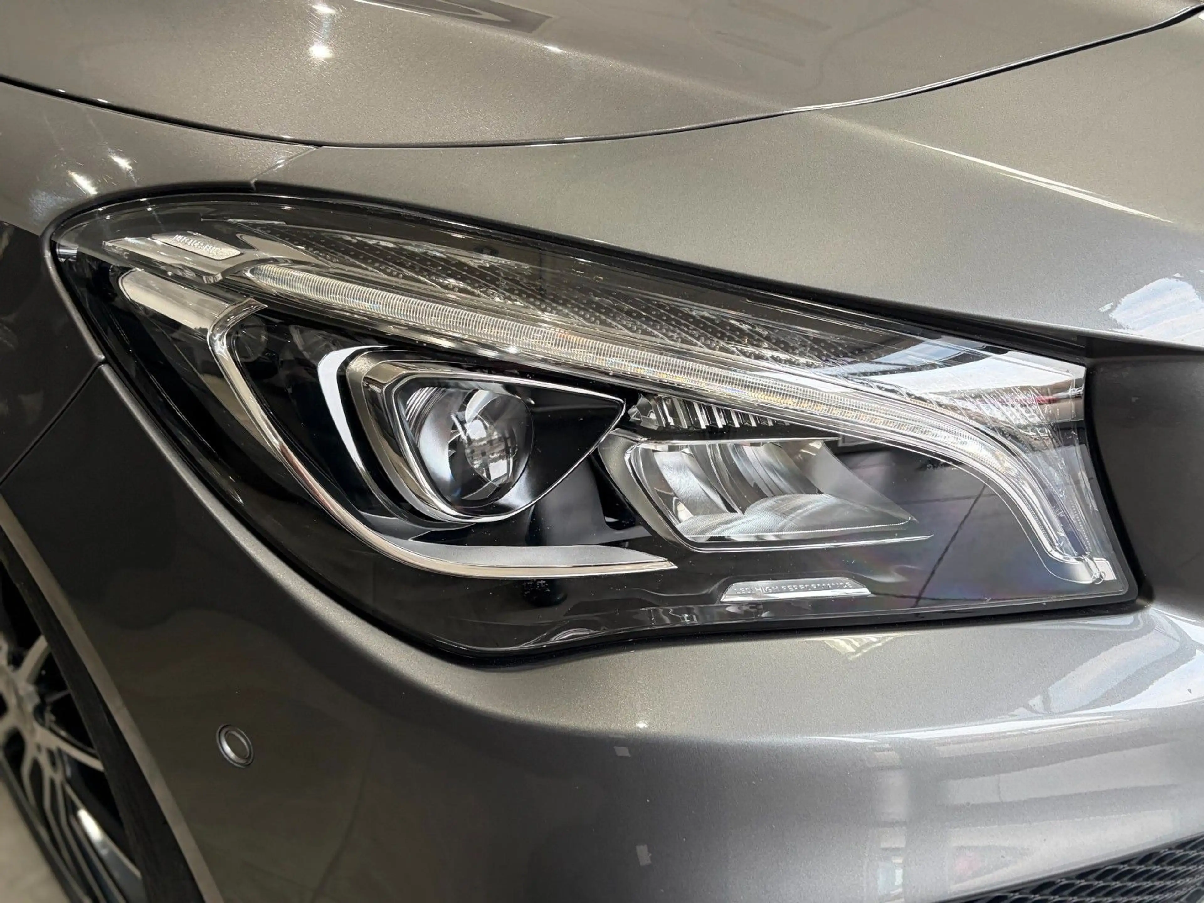 Mercedes-Benz CLA 180 AMG*EDITION*LED*Alcantara*Klimatronic* — photo 28