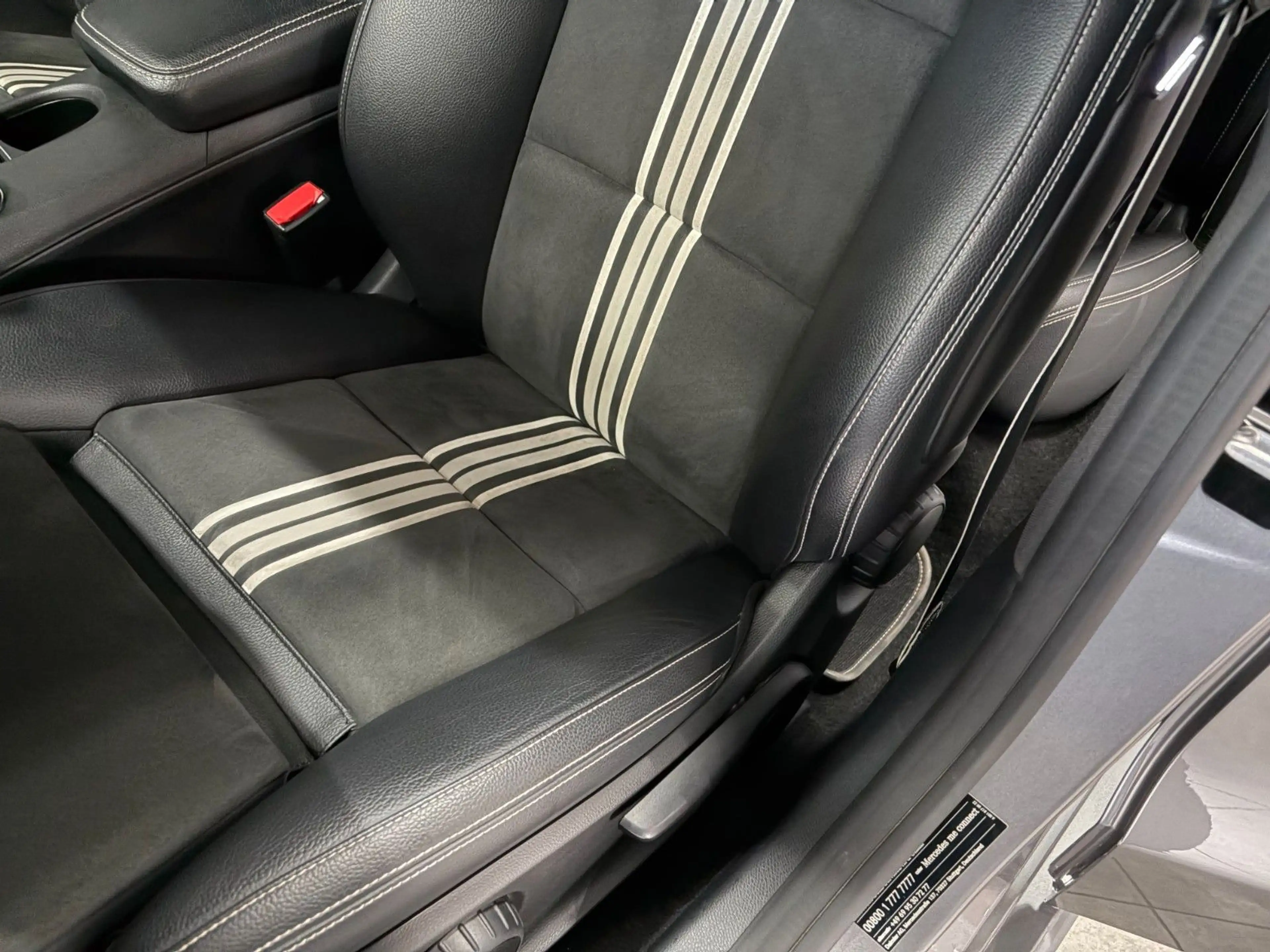 Mercedes-Benz CLA 180 AMG*EDITION*LED*Alcantara*Klimatronic* — photo 22