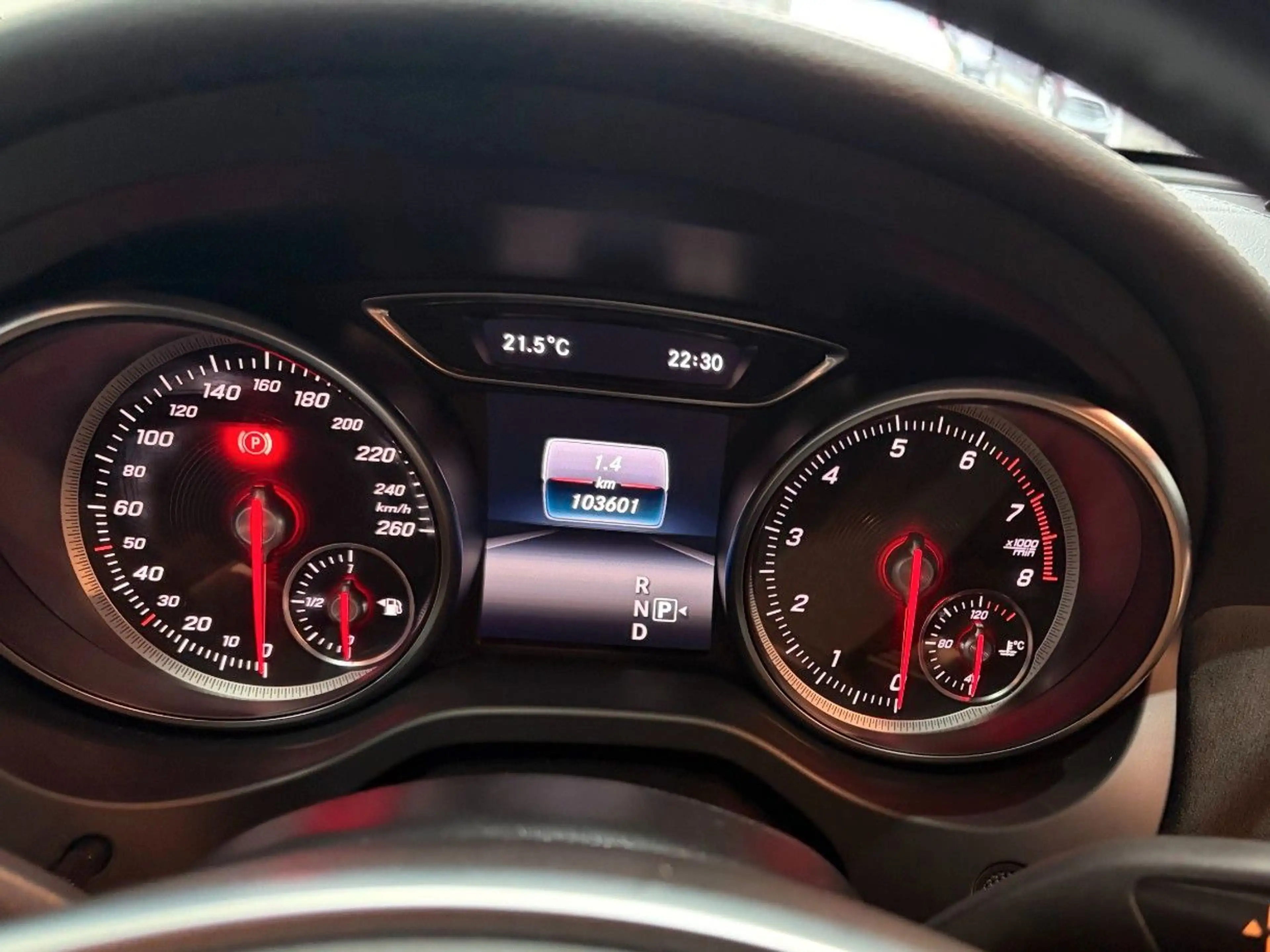 Mercedes-Benz CLA 180 AMG*EDITION*LED*Alcantara*Klimatronic* — photo 44