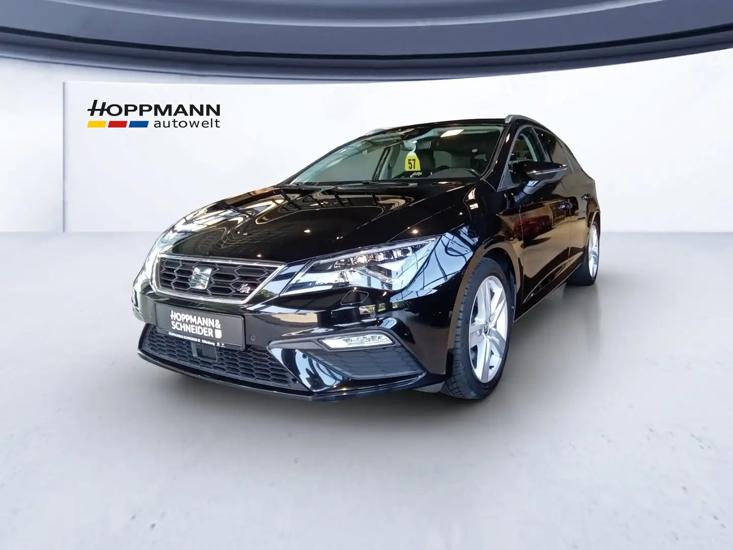 SEAT Leon Sportstourer 2.0 TFSI FR Schwarz - 1