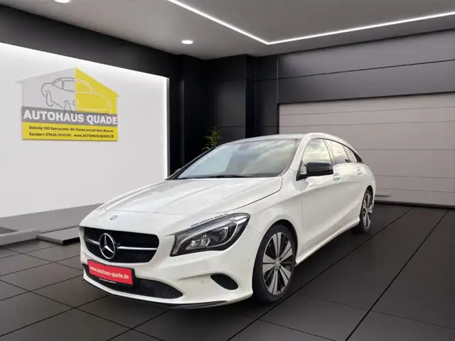 Mercedes-Benz CLA 250 AHK-klappbar LED SHZ Parklenkass. Notbremsass. Tel