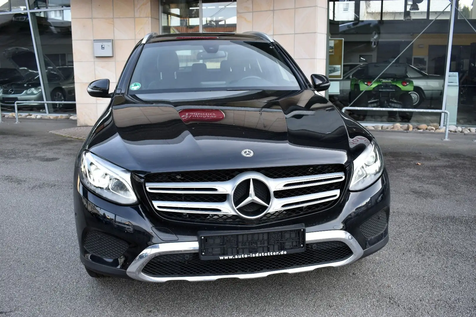 Mercedes-Benz GLC 250 D  4Matic*Exlusive*Panoramadach*Navi*LED* Negro - 2