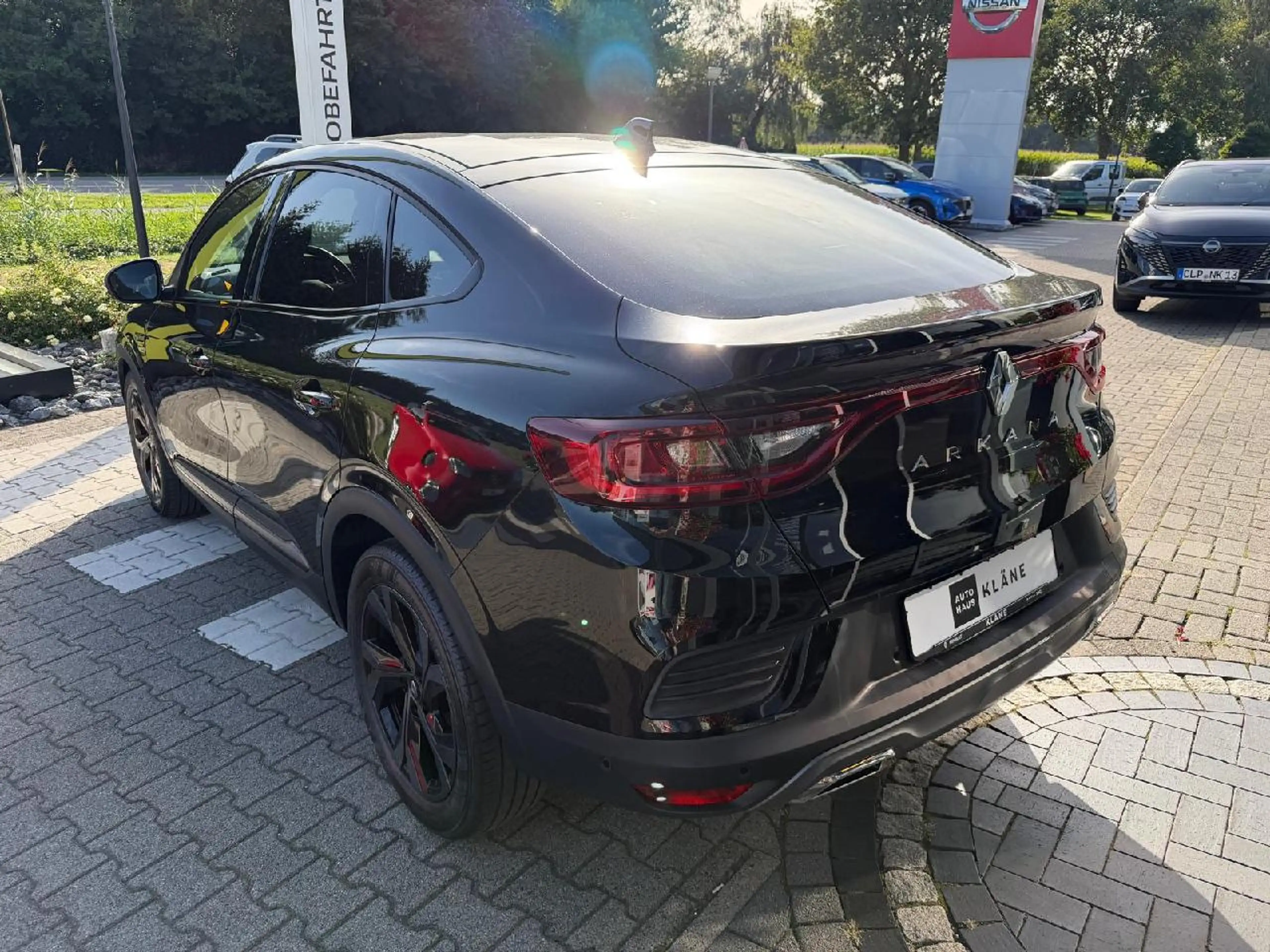 Renault Arkana R.S. Line mild hybrid 160 EDC — photo 4